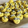 Minions Macarons