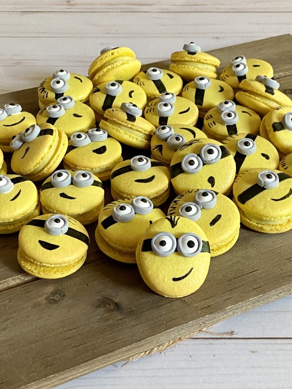 Minions Macarons