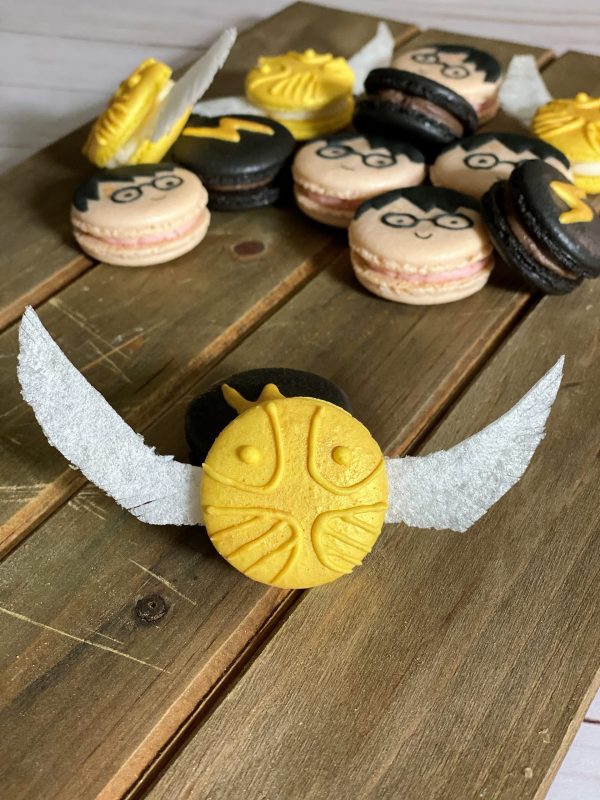 HP Golden Snitch Macarons