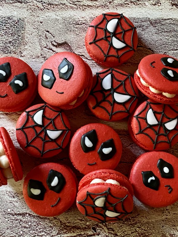 Spiderman Deadpool Macarons